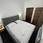 De Luxe Apartment *